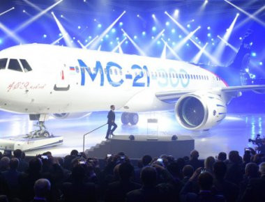 Αυτό είναι το ρωσικό επιβατηγό αεροπλάνο που θα «σβήσει» Boeing και Airbus (βίντεο)